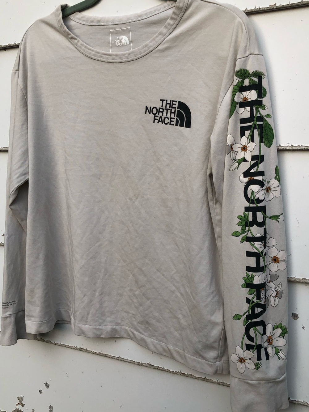 The North Face Thrashed Vintage Style Long Sleeve Logo Tee Gorpcore